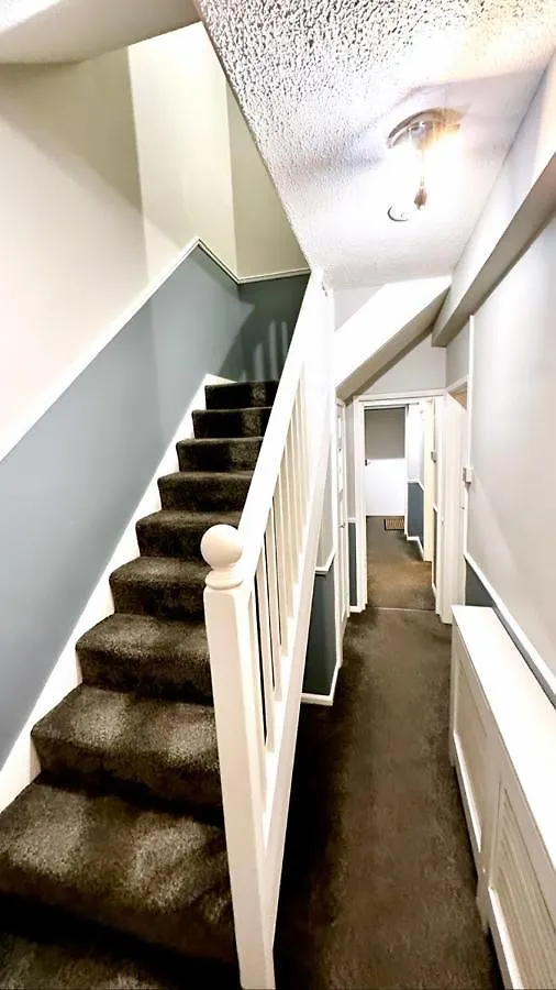 Holiday home 43 Keedonwood Road Villa Bromley